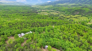 388 Hemlock Ridge LN, Catawba,VA