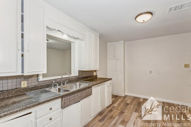 615 N Pinecrest St, Wichita, KS 67208 - photo 5