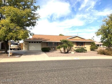 9916 W La Jolla Cir N, Sun City, AZ 85351 - photo 2