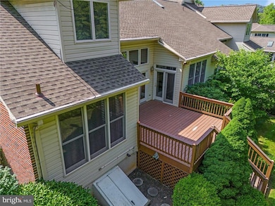 4693 Pinehurst Cir unit 16, Center Valley, PA 18034 - photo 4