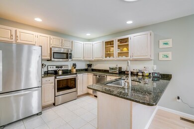 10 Muirfield Rd, Bedford, NH 03110 - photo 7