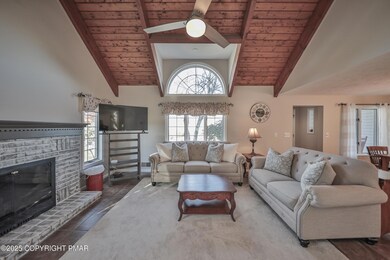 319 W Windsor Rd, Saylorsburg, PA 18353 - photo 7