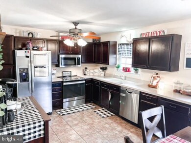 38730 Spout Run Ct, Mechanicsville, MD 20659 - photo 4