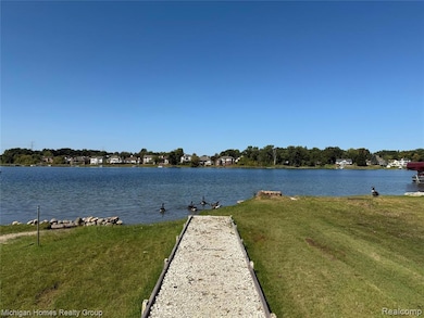 2910 Loon Dr, Wixom, MI 48393 - photo 6