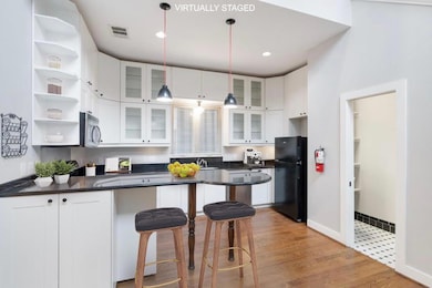 1309 Chestnut Ave unit 2, Austin, TX 78702 - photo 3