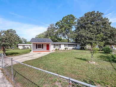 6905 Delisle Dr, Jacksonville, FL 32244 - photo 5