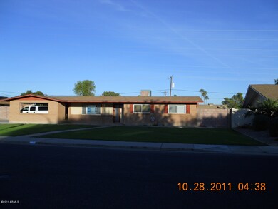 Carport/Driveway