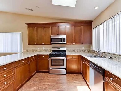 Stunning eat in kitchen! Brand new cherry stained 