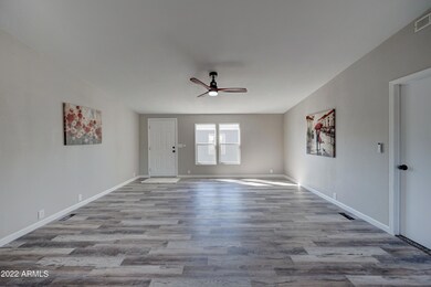 9640 E Escondido Ave-5