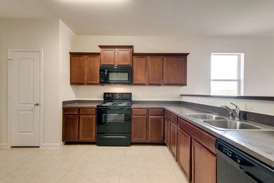 15219 Crescent Brookfield Dr, Humble, TX 77396 - photo 2