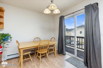 06-Dining Room 20220412-DW-3168