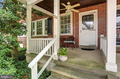 722 Wayne Ave, Reading, PA 19611 - photo 3