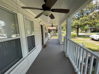 722 Le Green St, Houston, TX 77008 - photo 4