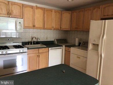 8423 Greenbelt Rd unit 1, Greenbelt, MD 20770 - photo 2