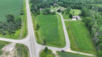 0 River Bend Ln unit 50307559, Cecil, WI 54111 - photo 4