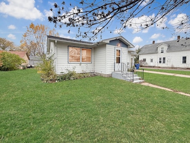 409 W 3rd St, Madison, MN 56256 - photo 2