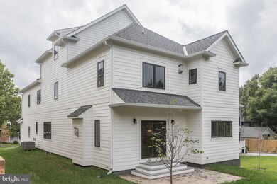 6912 Sycamore St, Falls Church, VA 22046 - photo 5