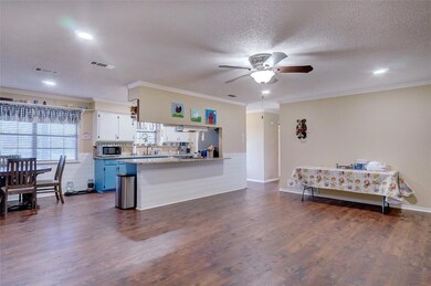 2004 Adams Ln S, Azle, TX 76020 - photo 5