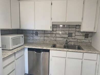 136 Scarborough Rd, Centerville, GA 31028 - photo 6