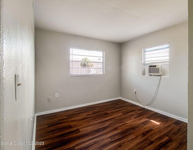 Pine Ridge Apartments - Cocoa Beach-12 (