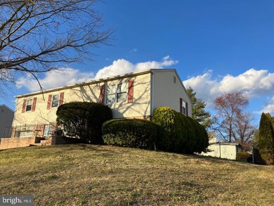 904 Mennonite Rd, Royersford, PA 19468 - photo 3