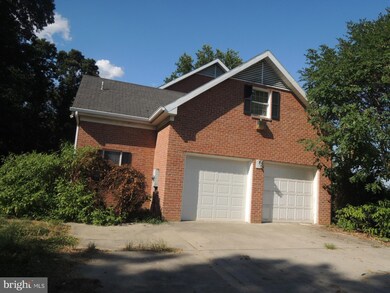 147 Long Field Ln, Shenandoah Junction, WV 25442 - photo 2