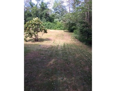 63 Fiske Dr, Bridgewater, MA 02324 - photo 2