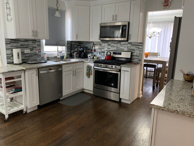 18042 Vista Dr, Country Club Hills, IL 60478 - photo 6