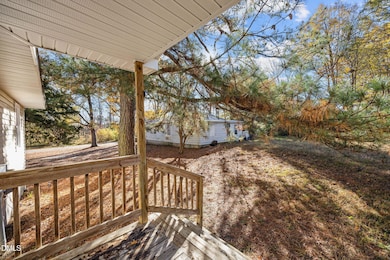 691-693 Boddie St, Henderson, NC 27536 - photo 7