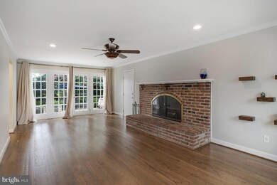 1311 Capulet Ct, McLean, VA 22102 - photo 5