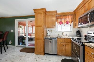 52 Forest Park Rd, Dracut, MA 01826 - photo 5