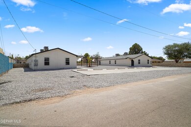 11721 Valle Del Paseo Dr unit C, Socorro, TX 79927 - photo 3