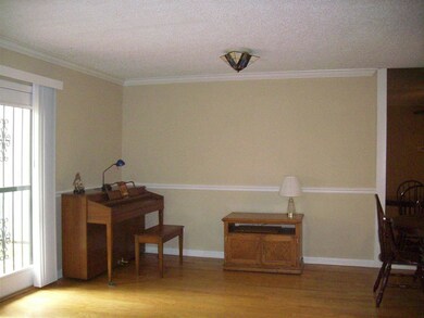 This is an area next to kitchen that would make a 