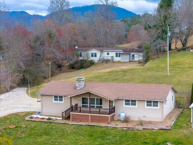 1005 Saunders Rd, Franklin, NC 28734 - photo 5