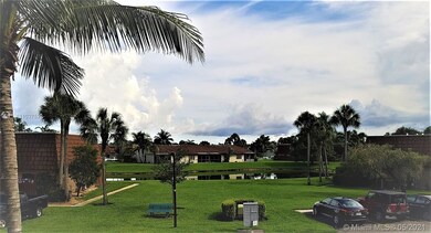 11927 SW 11th Ct, Davie, FL 33325 - photo 4