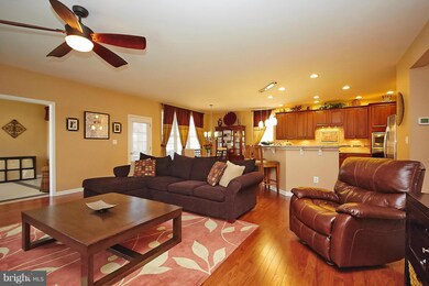 25103 Riding Center Dr, Chantilly, VA 20152 - photo 7