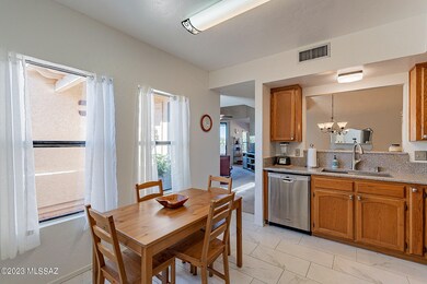10022 N Roxbury Dr, Tucson, AZ 85737 - photo 7