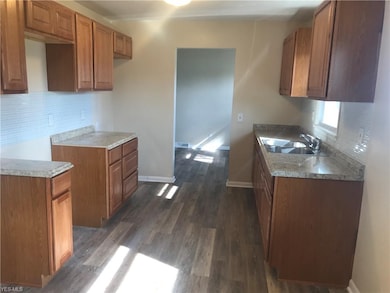 2004 24th St NE, Canton, OH 44705 - photo 5