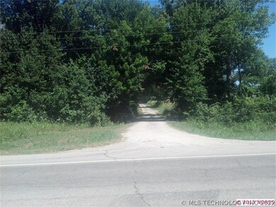 Driveway off Highway 88