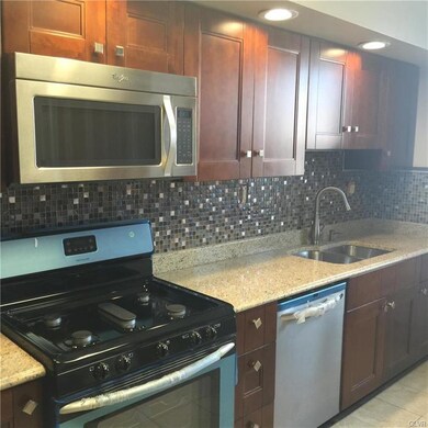 741 S 8th St, Allentown, PA 18103 - photo 4