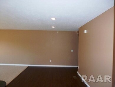 4519 N Tallgrass Ln unit 104, Peoria, IL 61615 - photo 7