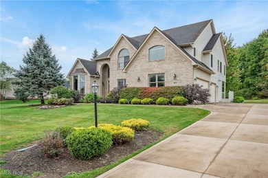 9790 Hidden Hollow Trail, Broadview Heights, OH 44147 - photo 2