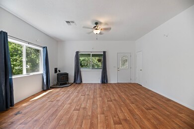 387 N Old Stage Rd, Cave Junction, OR 97523 - photo 5