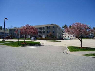 2 Crestview Cir unit 94, Londonderry, NH 03053 - photo 3