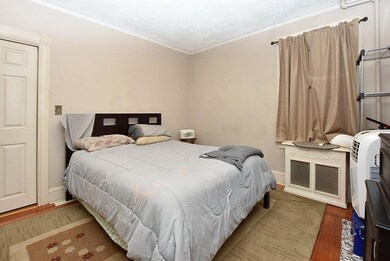 191 Chandler Ave, Pawtucket, RI 02860 - photo 4