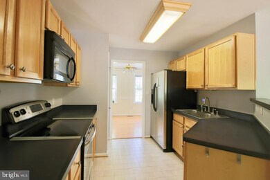 10608 Chesterwood Dr, Spotsylvania, VA 22553 - photo 4