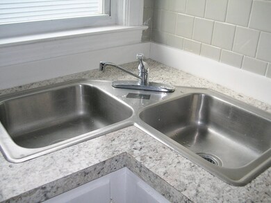 51 Chaplin St, Pawtucket, RI 02861 - photo 6