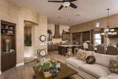 006_Family Room