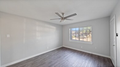 2717 Patricia Ln unit B, Garland, TX 75041 - photo 3