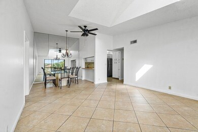 811 Sky Pine Way unit 53, Greenacres, FL 33415 - photo 4